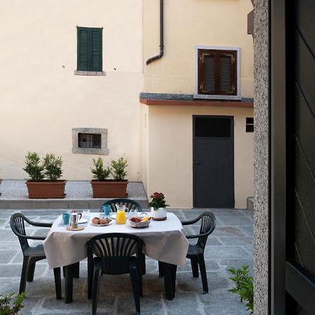 Apartments Mihaela 2 Baveno Bagian luar foto